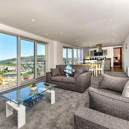 Just Stay Wales - Meridian Tower Marina & City View - 2 Bed Apartment Swansea Bagian luar foto