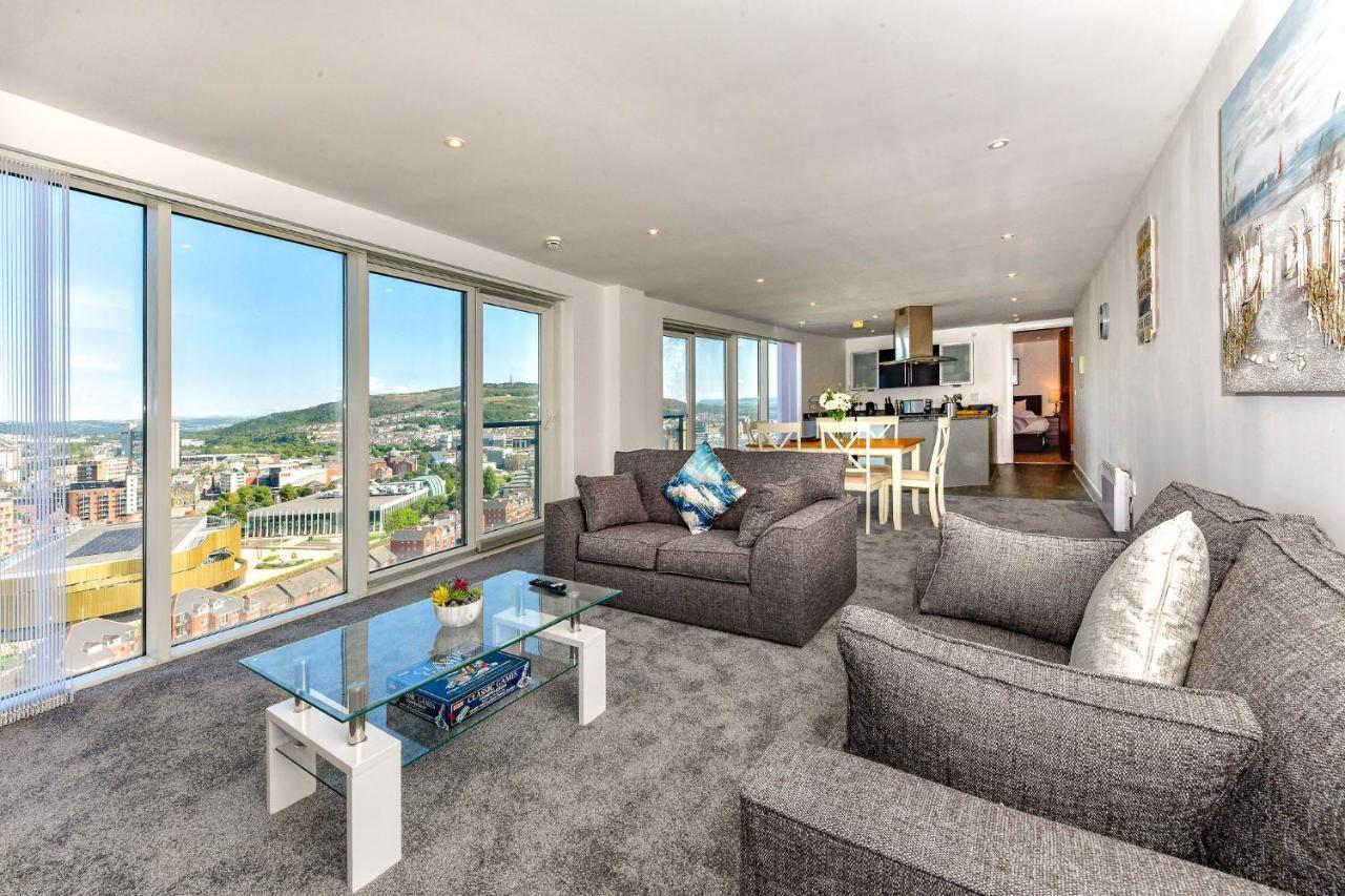 Just Stay Wales - Meridian Tower Marina & City View - 2 Bed Apartment Swansea Bagian luar foto