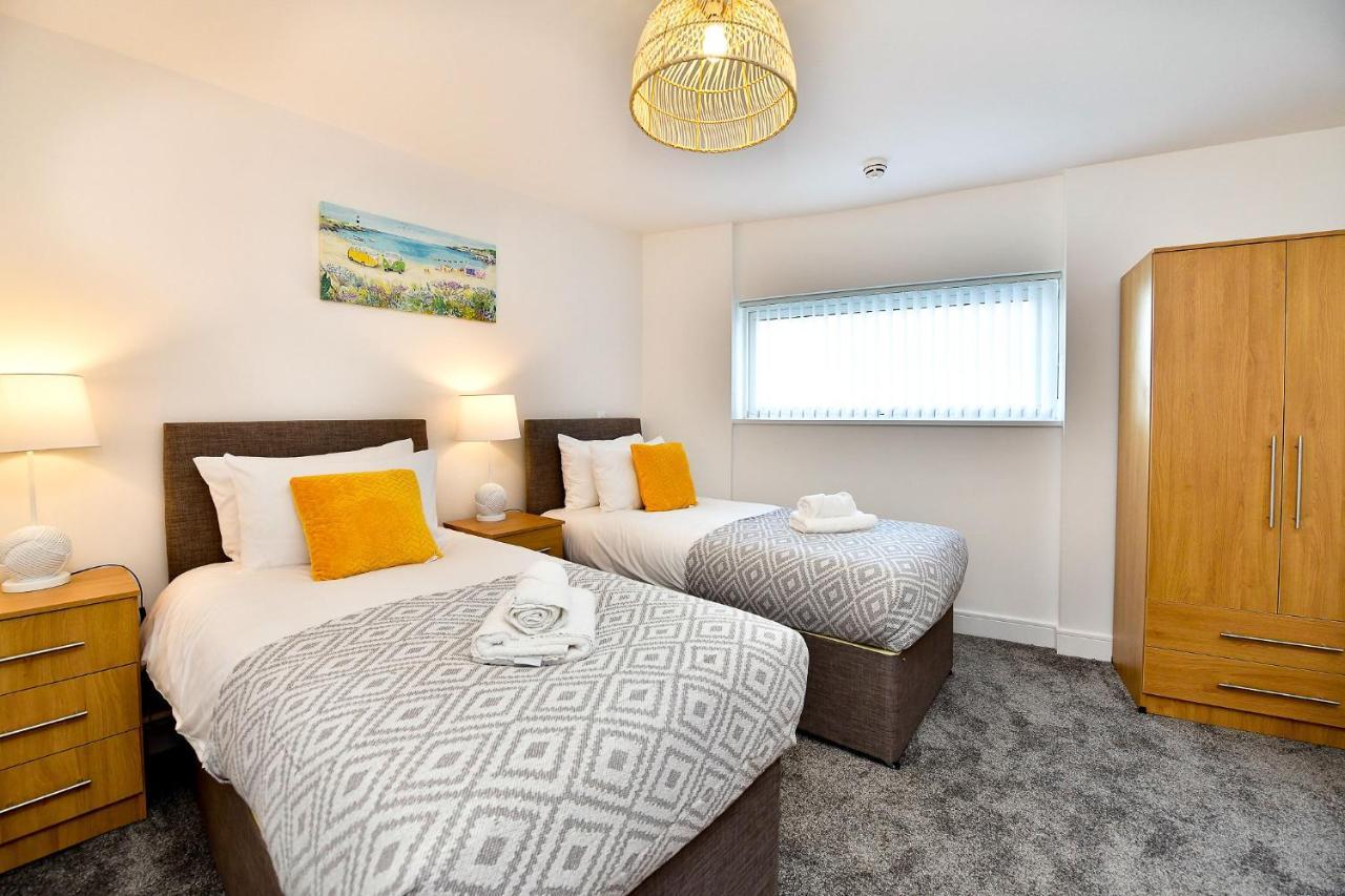 Just Stay Wales - Meridian Tower Marina & City View - 2 Bed Apartment Swansea Bagian luar foto